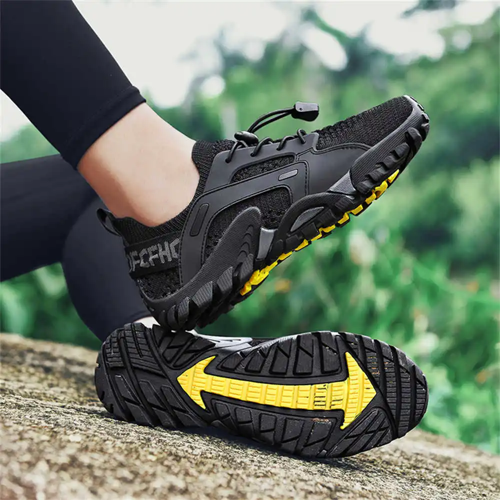 Tech Accessories Suppliers - Botas de senderismo de verano para